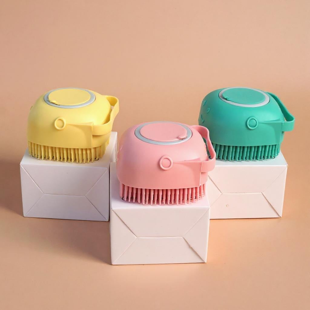 Bad- massageborstel in gebruik spa-ervaring honden katten Daily Paw